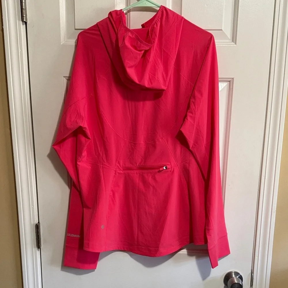 Lululemon Mist Over Windbreaker- lipgloss - Picture 4 of 4